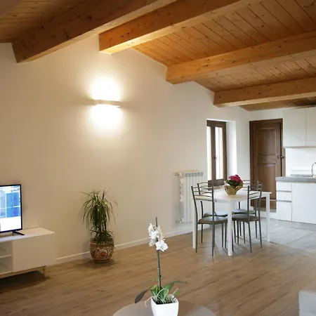 Maison Rosina Con Ampia Vista In Borgo Del 1400 *